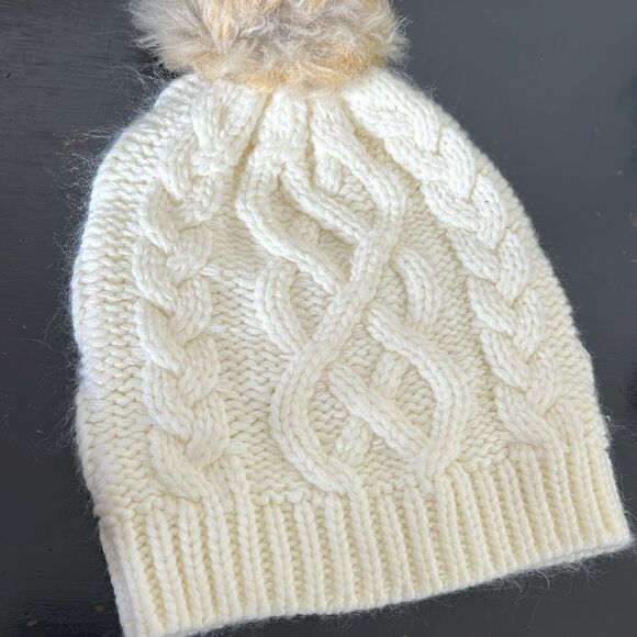 J Crew Cable Knit Beanie - Picture 3 of 6